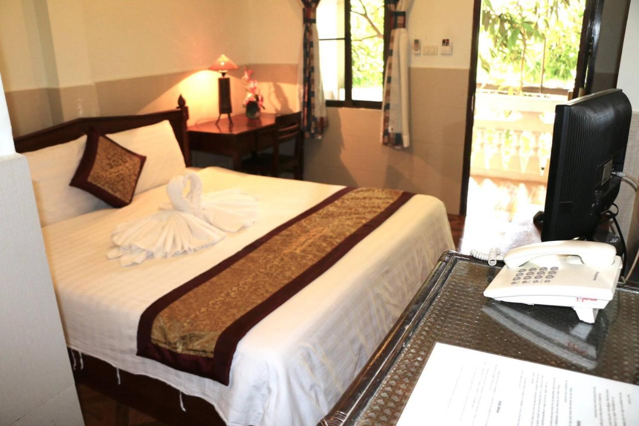 Mali Namphu Hotel Виентиане Екстериор снимка