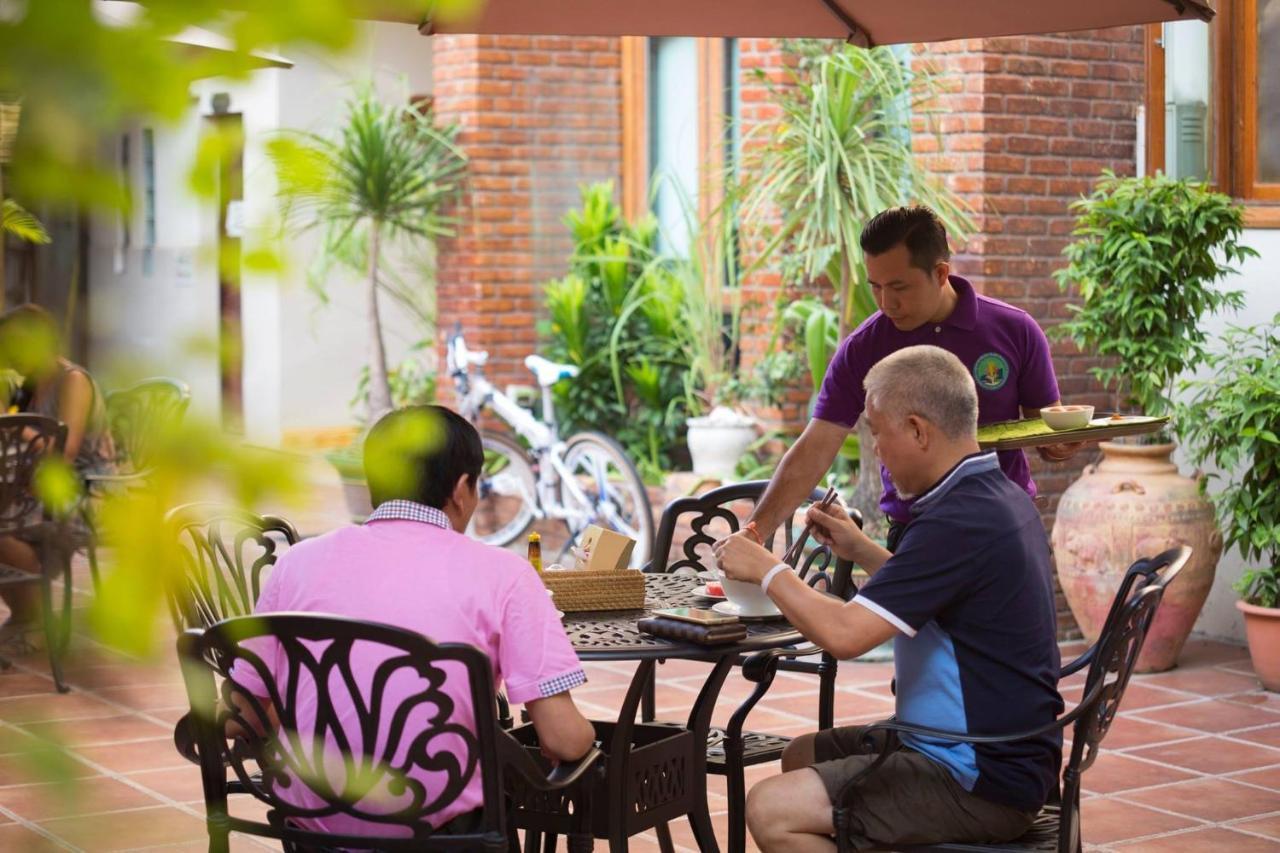 Mali Namphu Hotel Виентиане Екстериор снимка