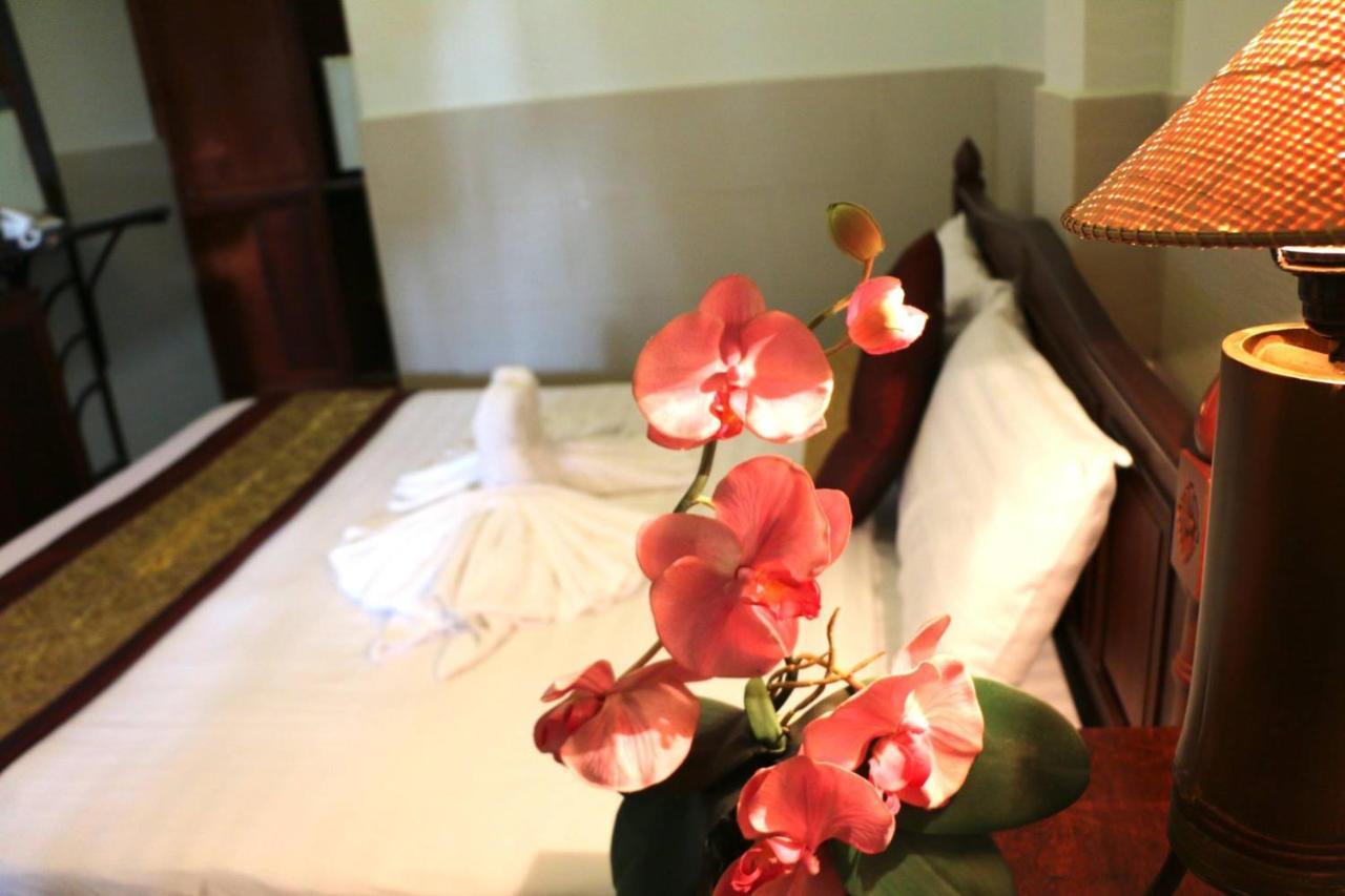Mali Namphu Hotel Виентиане Екстериор снимка