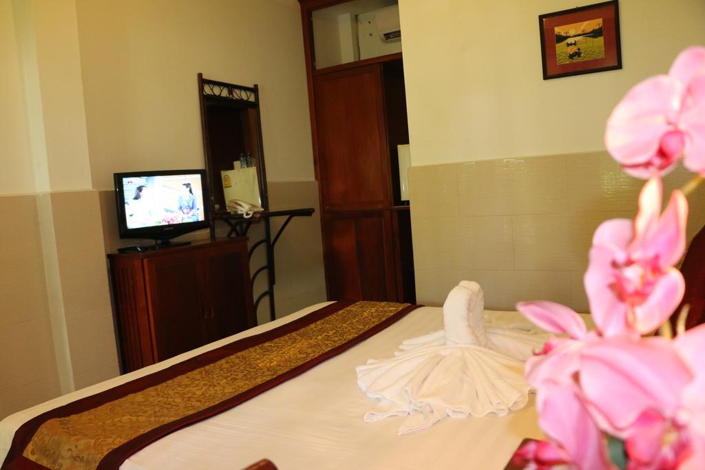 Mali Namphu Hotel Виентиане Екстериор снимка
